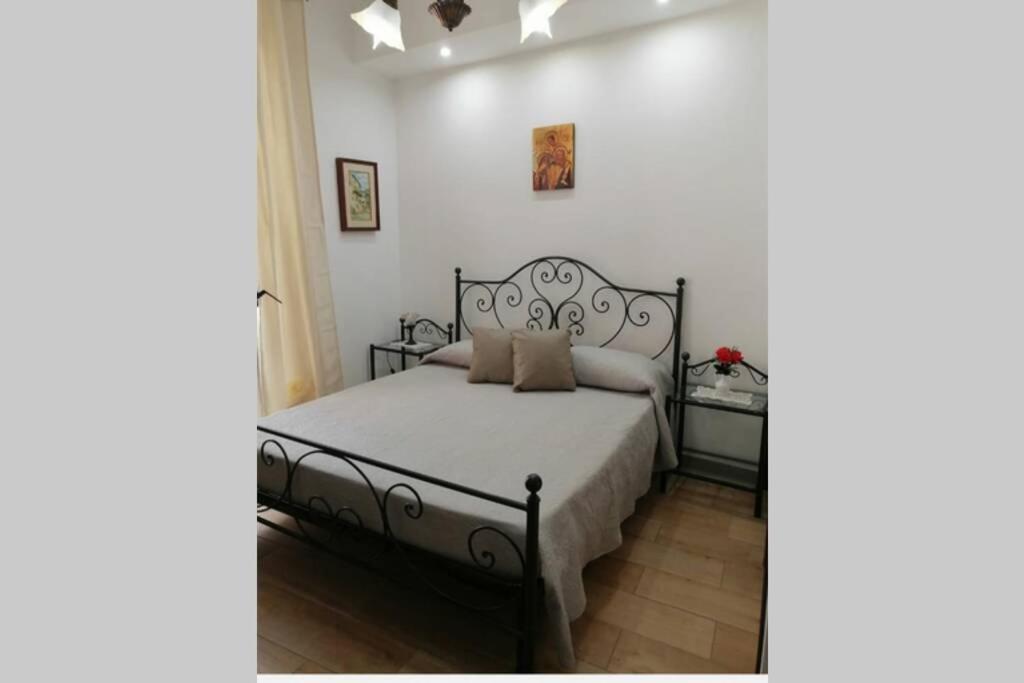 Casa Santagostino Lägenhet Taranto Exteriör bild